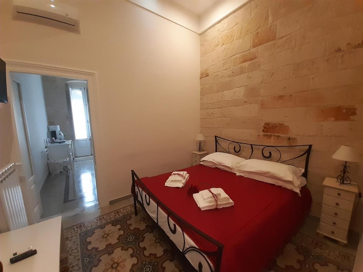 Bed and Breakfast Dimora Girolamo Полиньяно-а-Маре Экстерьер фото