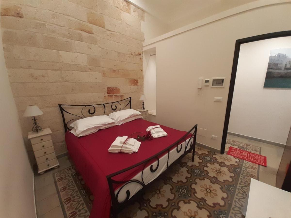 Bed and Breakfast Dimora Girolamo Полиньяно-а-Маре Экстерьер фото