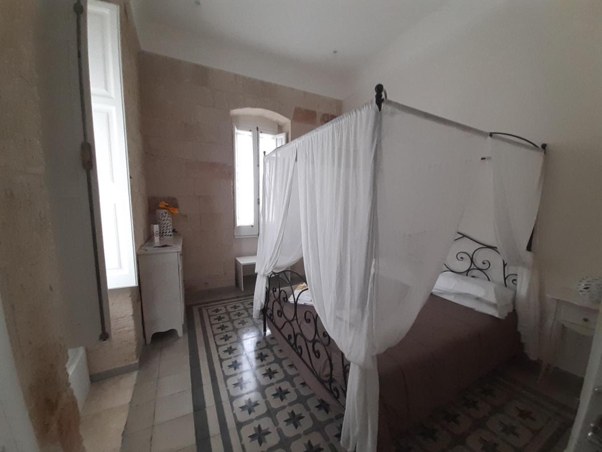Bed and Breakfast Dimora Girolamo Полиньяно-а-Маре Экстерьер фото